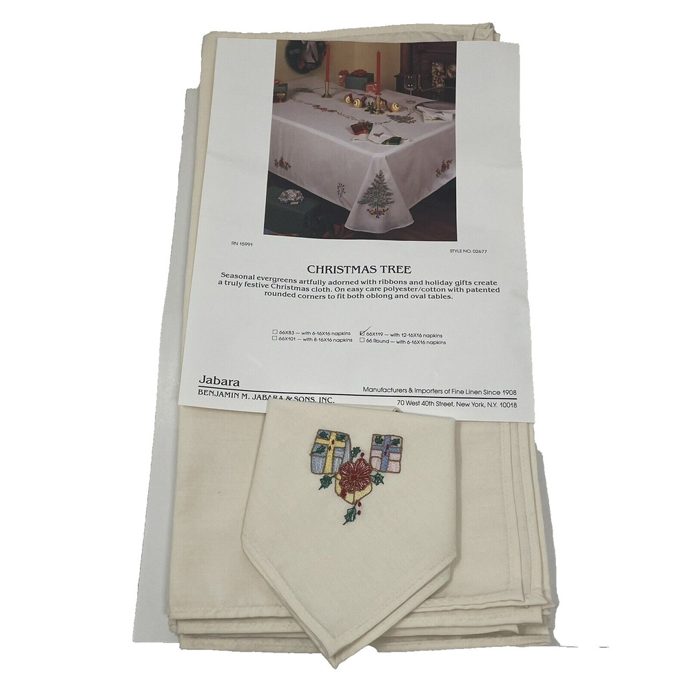 Vtg B.M. Jabara Lot 12 Napkins Embroidered Christmas‎ Gifts 100% Cotton 16 x 16